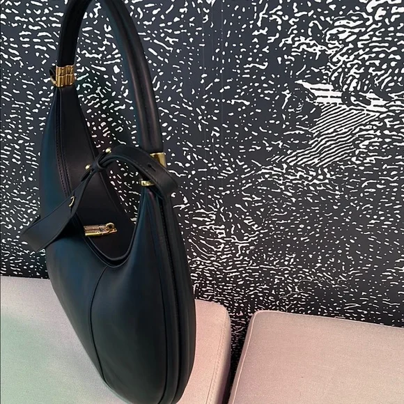 Songmont Sleek Black Hobo Bag - Picture 5 of 5